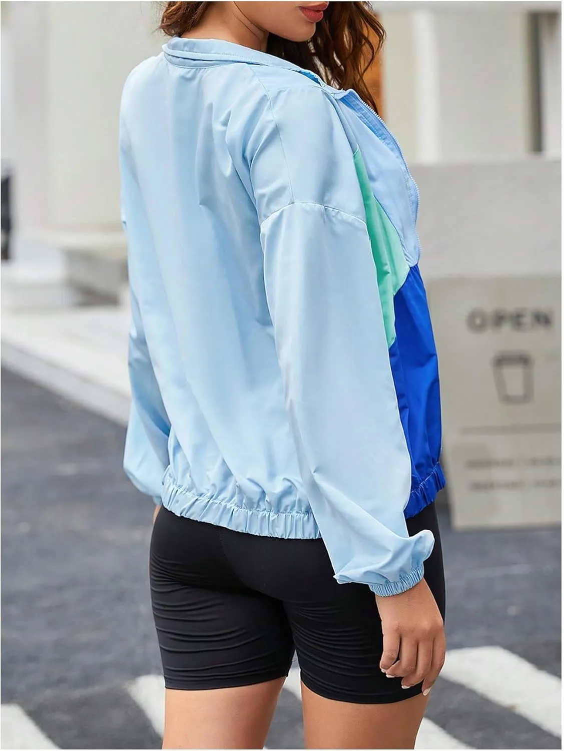 WDIRARA Women's Color Block Zip Up Lightweight Jacket Patchwork Sporty Windbreaker Jacket